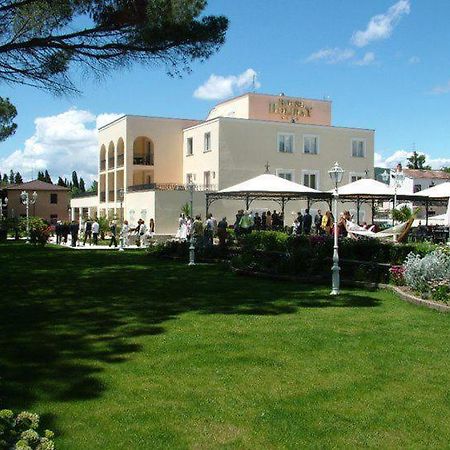 Hotel Holiday Sul Lago Bolsena Exterior foto